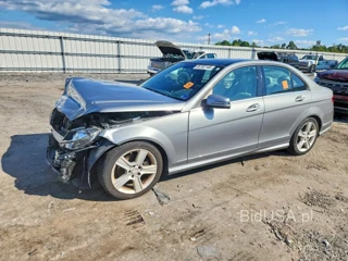 MERCEDES-BENZ C 300 4MATIC