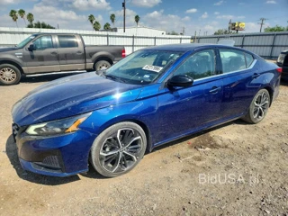 NISSAN ALTIMA SR