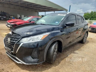 NISSAN KICKS SV