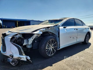 LEXUS ES 300H BASE
