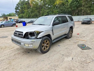 TOYOTA 4RUNNER SR5