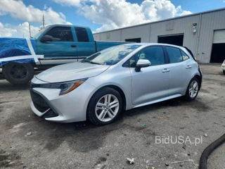 TOYOTA COROLLA HATCHBACK SE