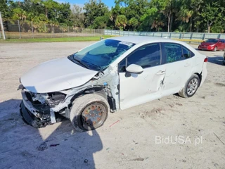 TOYOTA COROLLA LE