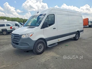 MERCEDES-BENZ SPRINTER 2500