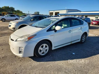 TOYOTA PRIUS FOUR