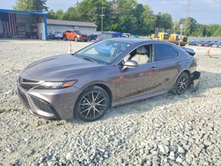 TOYOTA CAMRY SE