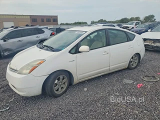 TOYOTA PRIUS BASE