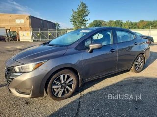 NISSAN VERSA SV