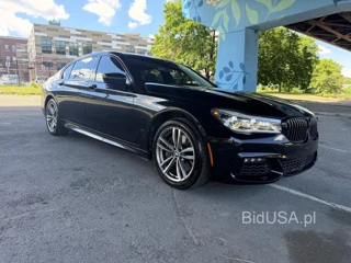 BMW 750 XI