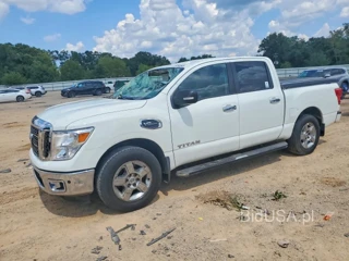 NISSAN TITAN SV