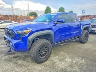 TOYOTA TACOMA TRD OFF-ROAD HV