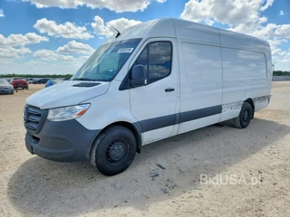 MERCEDES-BENZ SPRINTER 2500