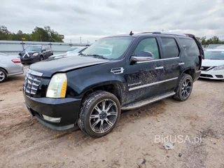CADILLAC ESCALADE LUXURY