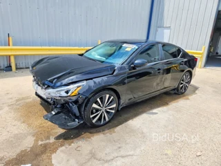 NISSAN ALTIMA SR