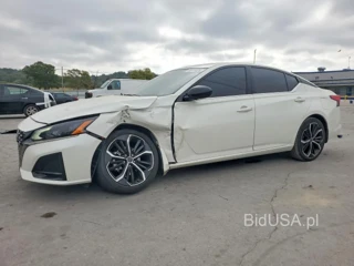 NISSAN ALTIMA SR
