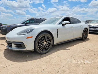 PORSCHE PANAMERA 4S