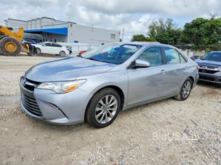 TOYOTA CAMRY HYBRID XLE