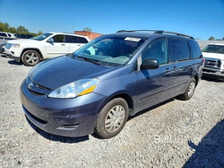 TOYOTA SIENNA LE 7-PASSENGER