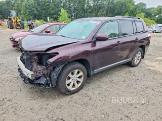 TOYOTA HIGHLANDER SE