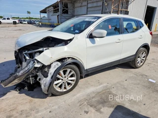 NISSAN ROGUE SPORT S