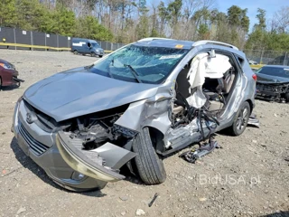 HYUNDAI TUCSON SE