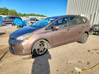 TOYOTA PRIUS V THREE