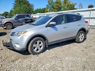 TOYOTA RAV4 XLE