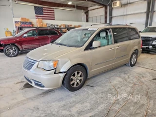 CHRYSLER TOWN & COUNTRY TOURING
