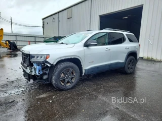 GMC ACADIA AT4
