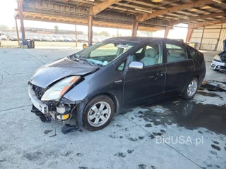 TOYOTA PRIUS BASE