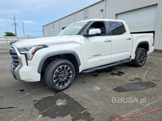 TOYOTA TUNDRA CREWMAX LIMITED