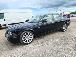 JAGUAR XJ8