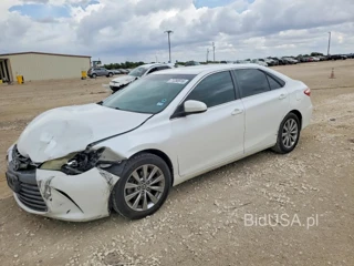 TOYOTA CAMRY XLE