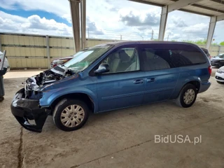 CHRYSLER TOWN & COUNTRY LX