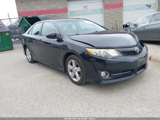 TOYOTA TOYOTA CAMRY SE