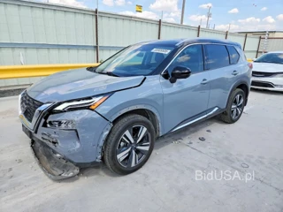 NISSAN ROGUE PLATINUM