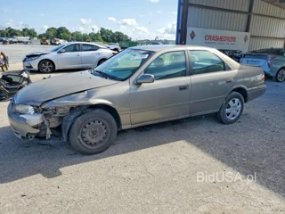 TOYOTA CAMRY CE