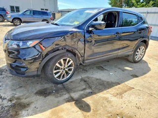NISSAN ROGUE SPORT S