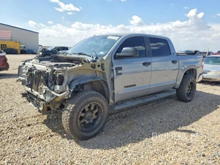 TOYOTA TUNDRA CREWMAX SR5