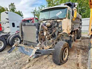MACK CL713