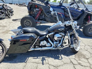 HARLEY-DAVIDSON FLHR ROAD KING