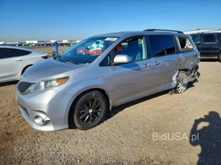 TOYOTA SIENNA SPORT