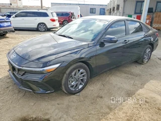 HYUNDAI ELANTRA HYBRID BLUE