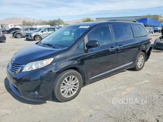 TOYOTA SIENNA XLE 8-PASSENGER
