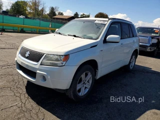 SUZUKI GRAND VITARA LUXURY