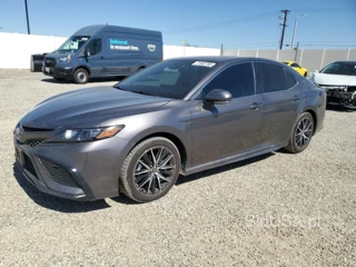 TOYOTA CAMRY HYBRID SE