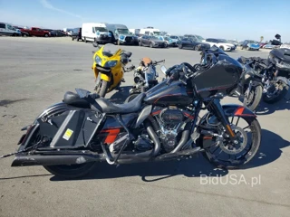 HARLEY-DAVIDSON FLTRXSE CVO ROAD GLIDE