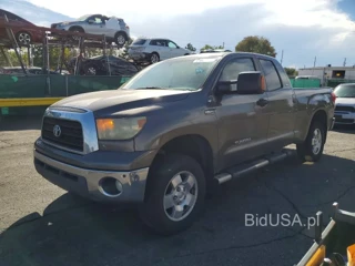 TOYOTA TUNDRA SR5