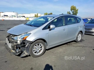 TOYOTA PRIUS V THREE
