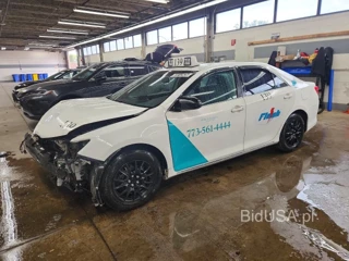 TOYOTA CAMRY HYBRID XLE